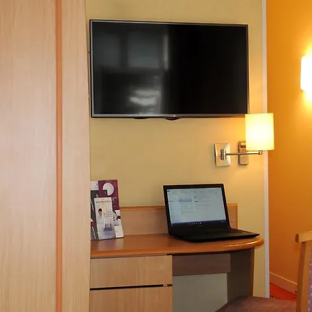 Mercure Centre Place Bretagne Отель 4*
